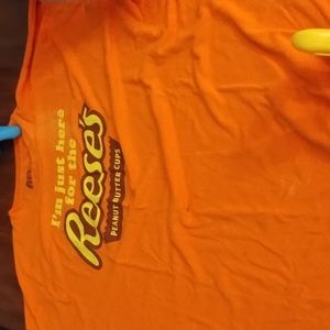 3xl Reese's tee shirt